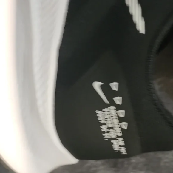 Nike Men's Black Running Shoes - Picture 8 of 10